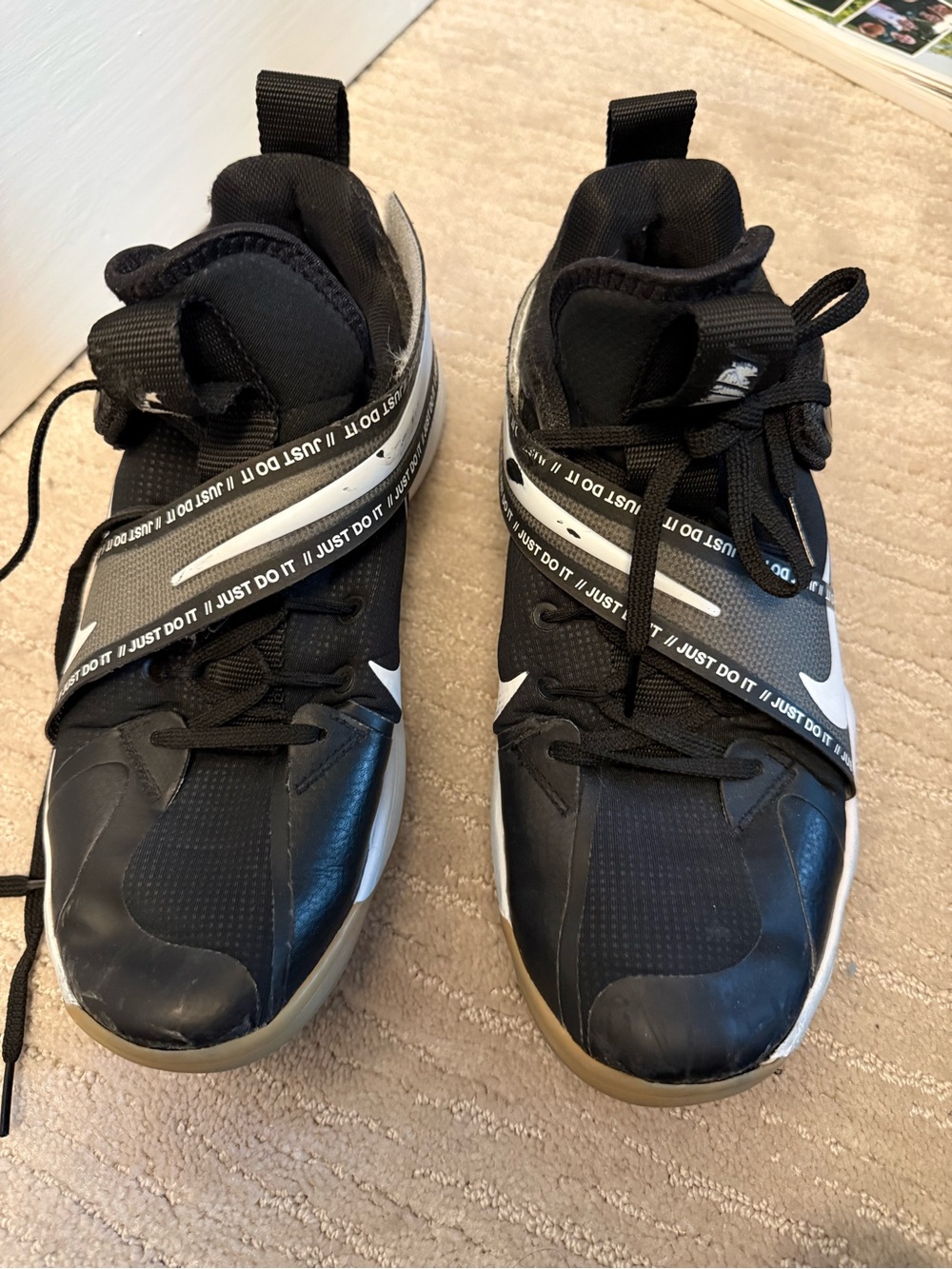 Nike HyperSet Just Do It Volleyball Shoes Black White Gum